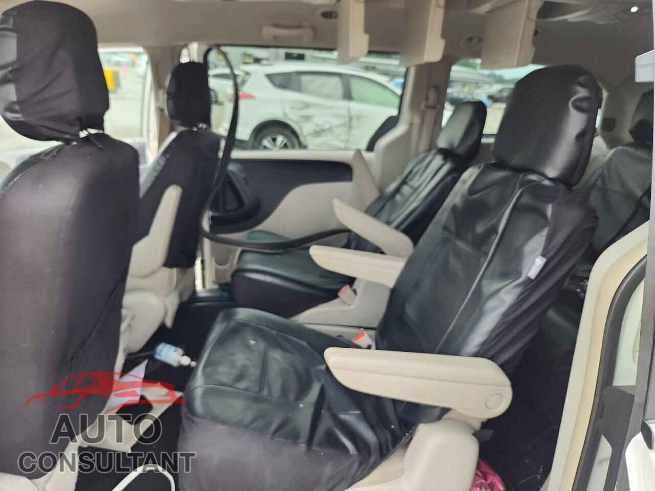 DODGE CARAVAN 2011 - 2D4RN5DG3BR741414