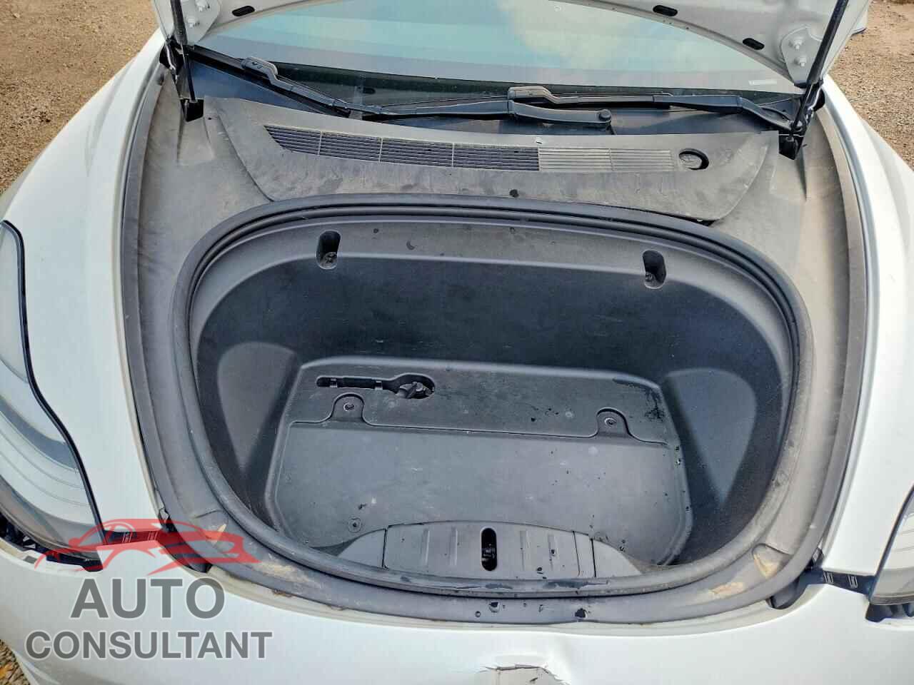 TESLA MODEL 3 2020 - 5YJ3E1EAXLF706226