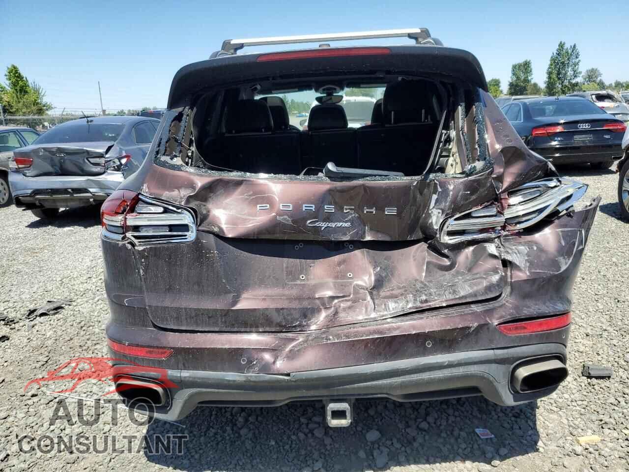 PORSCHE CAYENNE 2017 - WP1AA2A25HKA90466