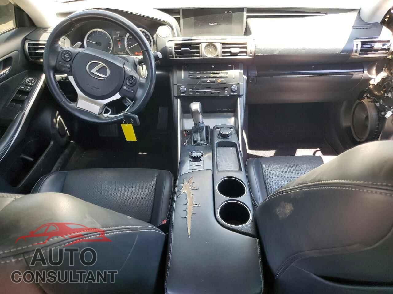 LEXUS IS 2014 - JTHBF1D22E5034071