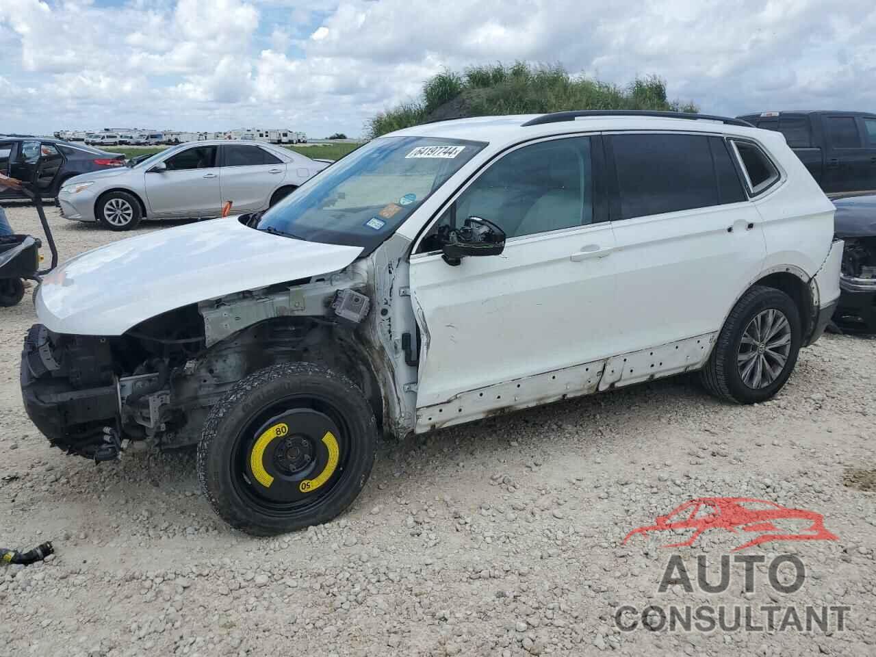 VOLKSWAGEN TIGUAN 2018 - 3VV3B7AX0JM085837