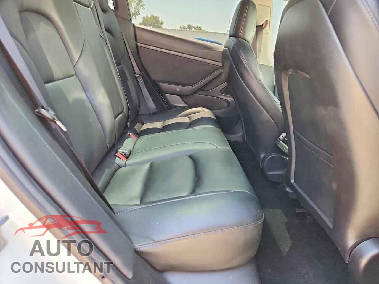 TESLA MODEL 3 2021 - 5YJ3E1EA0MF868142
