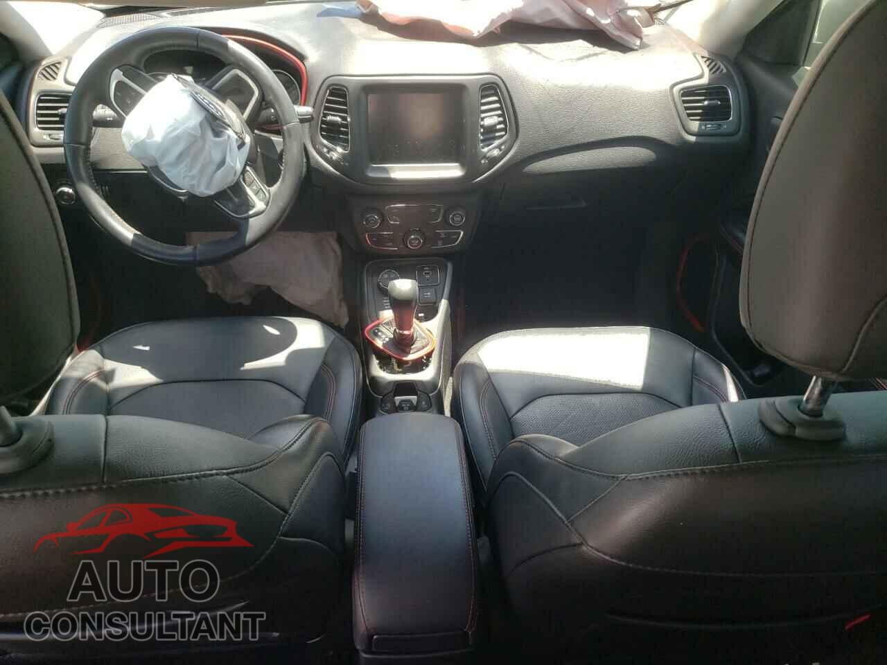JEEP COMPASS 2020 - 3C4NJDDB9LT160195