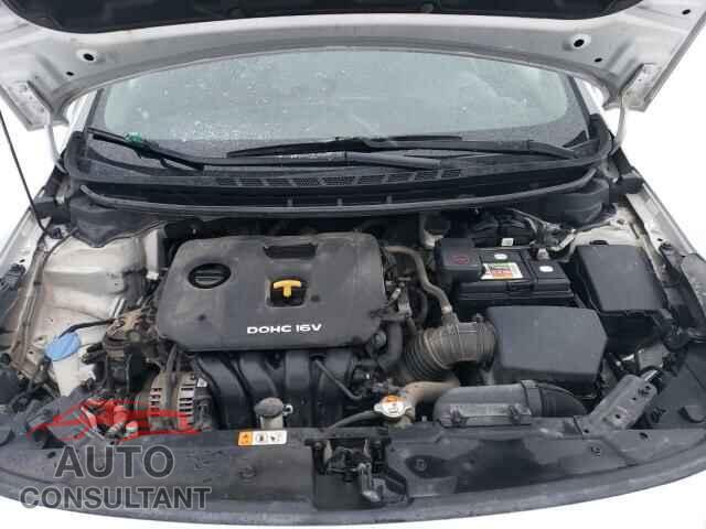 KIA FORTE 2017 - 3KPFL4A79HE143892