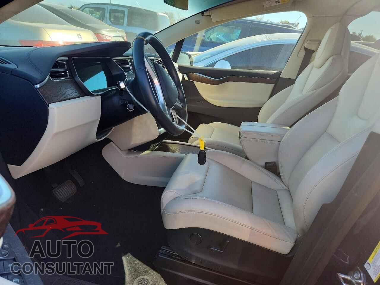 TESLA MODEL X 2017 - 5YJXCBE22HF078482