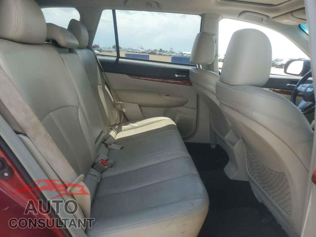 SUBARU OUTBACK 2011 - 4S4BRBKC1B3310608