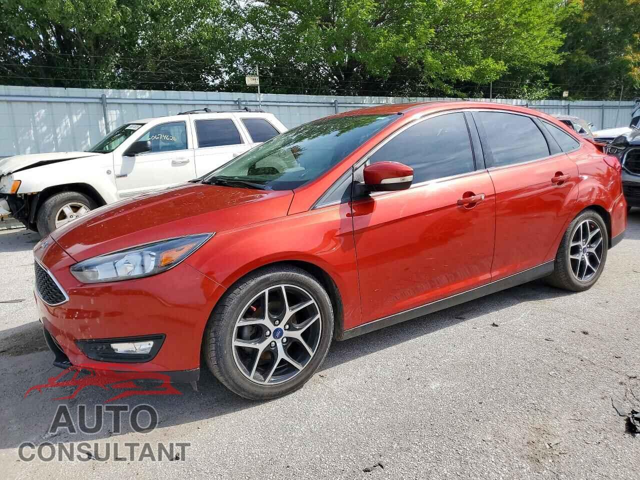 FORD FOCUS 2018 - 1FADP3H26JL301995