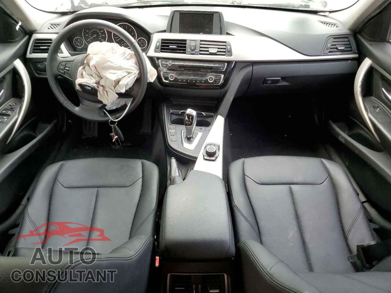 BMW 3 SERIES 2016 - WBA8E1G53GNU11236
