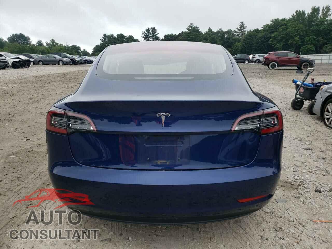TESLA MODEL 3 2018 - 5YJ3E1EA4JF027095