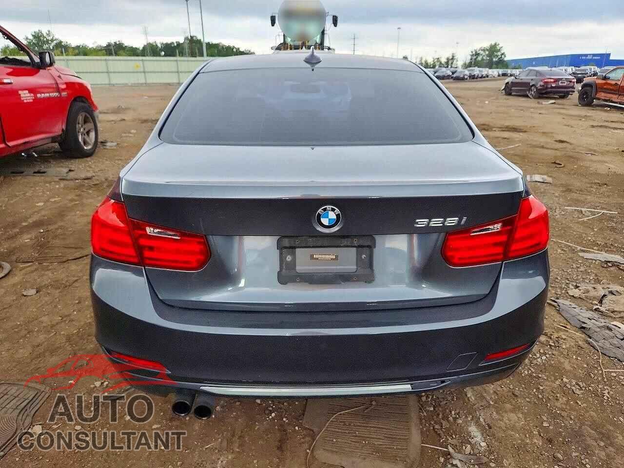 BMW 3 SERIES 2012 - WBA3A5C54CF341589