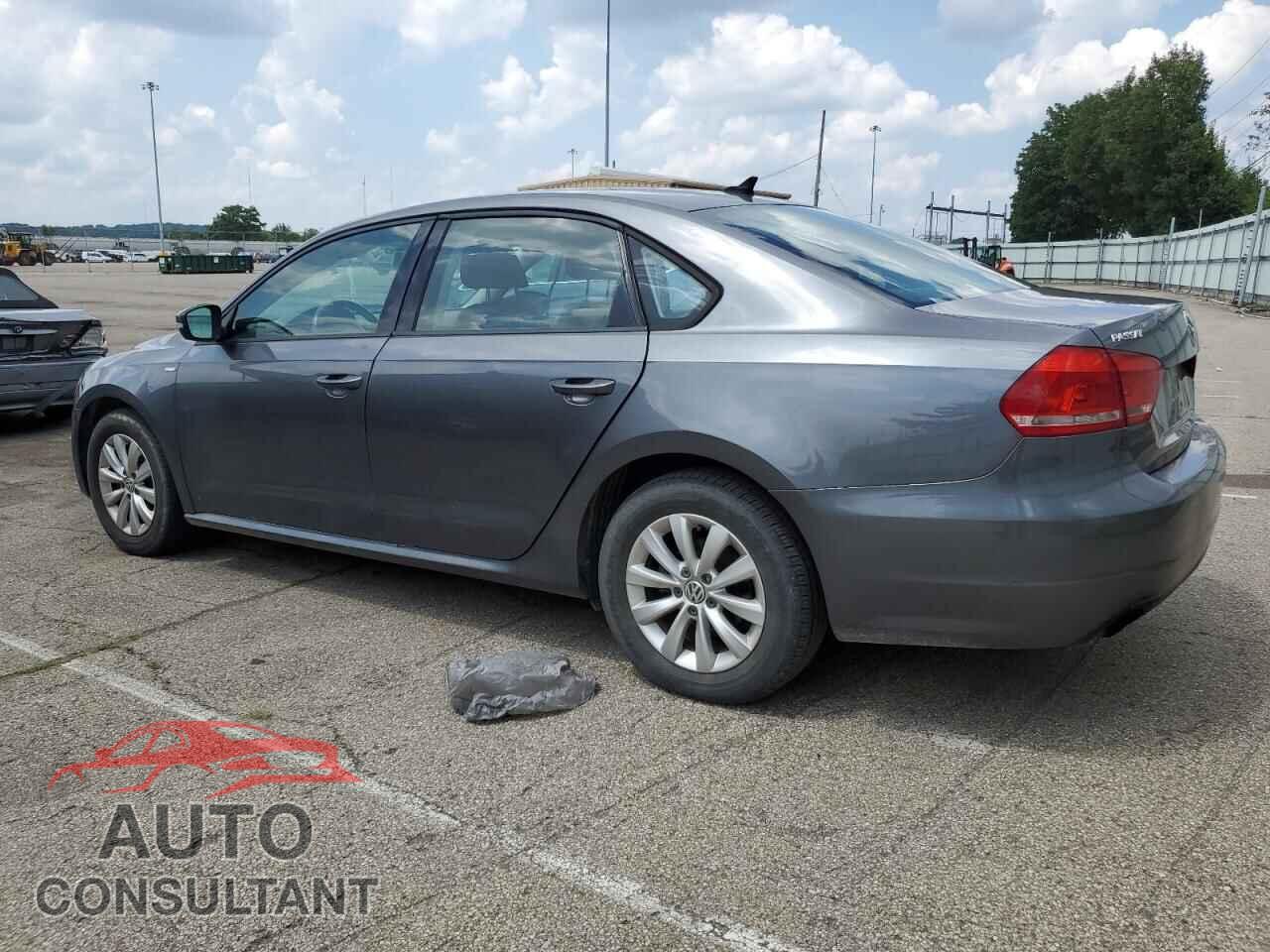 VOLKSWAGEN PASSAT 2015 - 1VWAT7A39FC002220