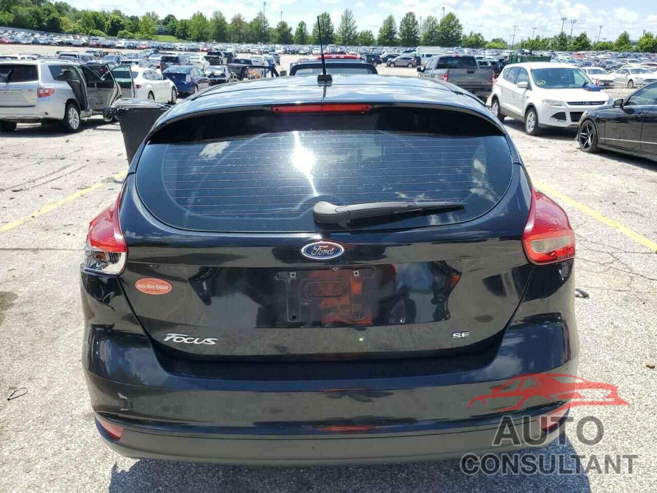 FORD FOCUS 2018 - 1FADP3K26JL280302