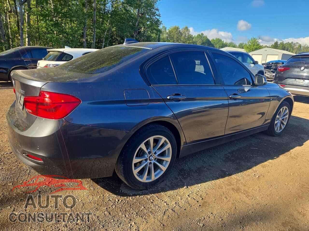 BMW 3 SERIES 2016 - WBA8E1G55GNU10900