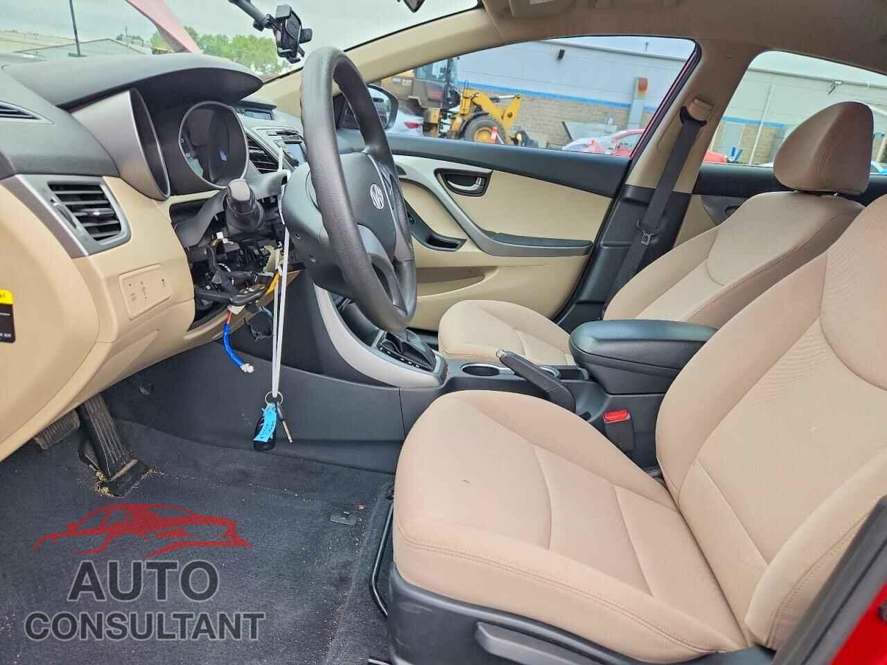 HYUNDAI ELANTRA 2016 - KMHDH4AE5GU515330