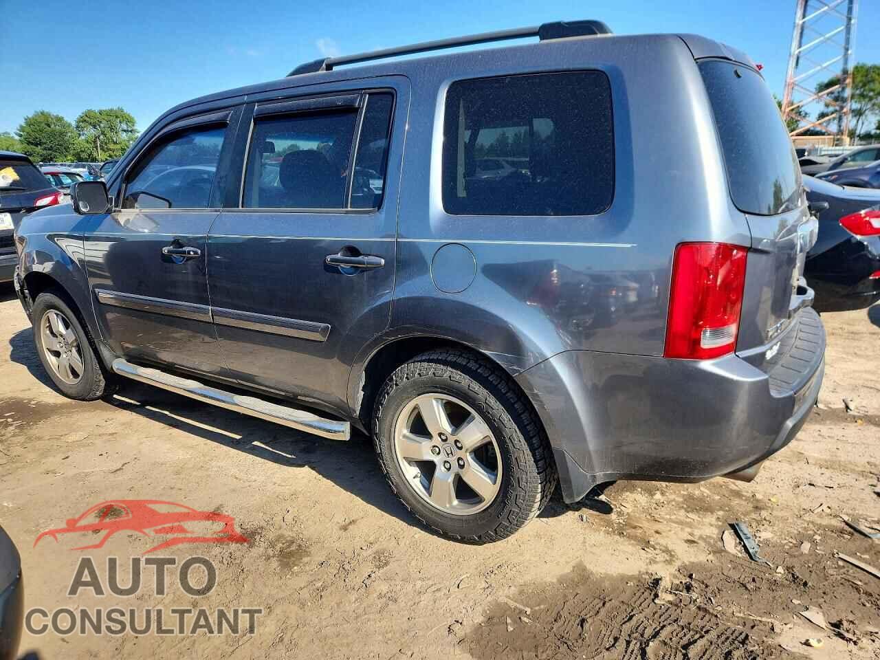 HONDA PILOT 2011 - 5FNYF4H63BB101720