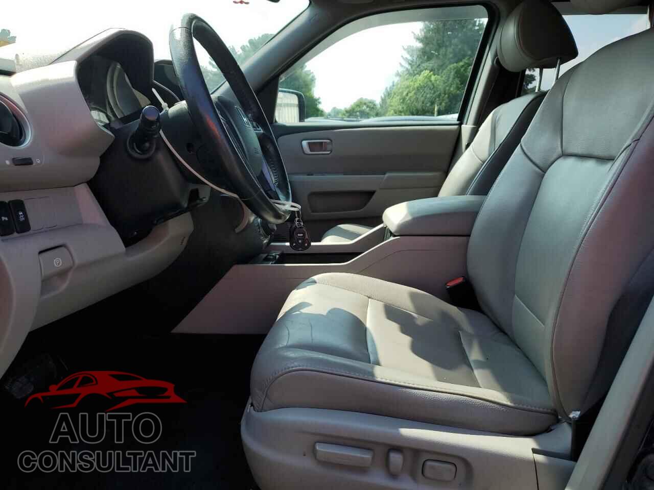 HONDA PILOT 2013 - 5FNYF4H90DB044809