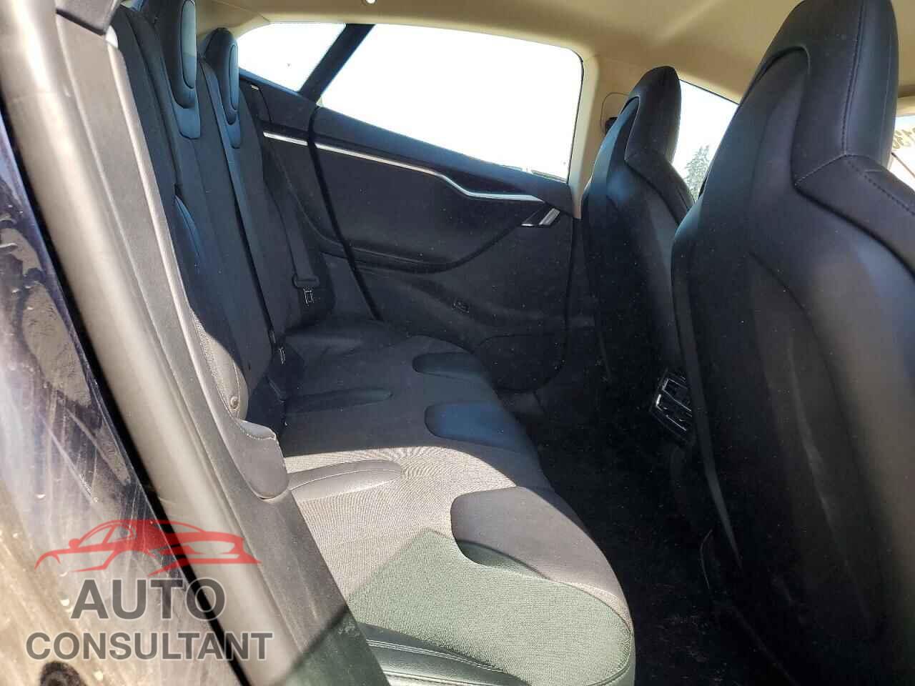 TESLA MODEL S 2013 - 5YJSA1CG5DFP03556
