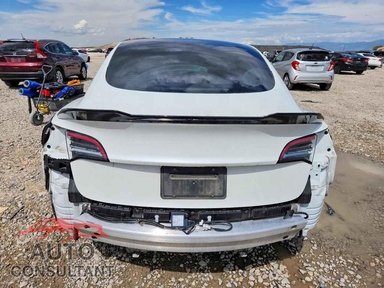 TESLA MODEL 3 2021 - 5YJ3E1EB7MF868969