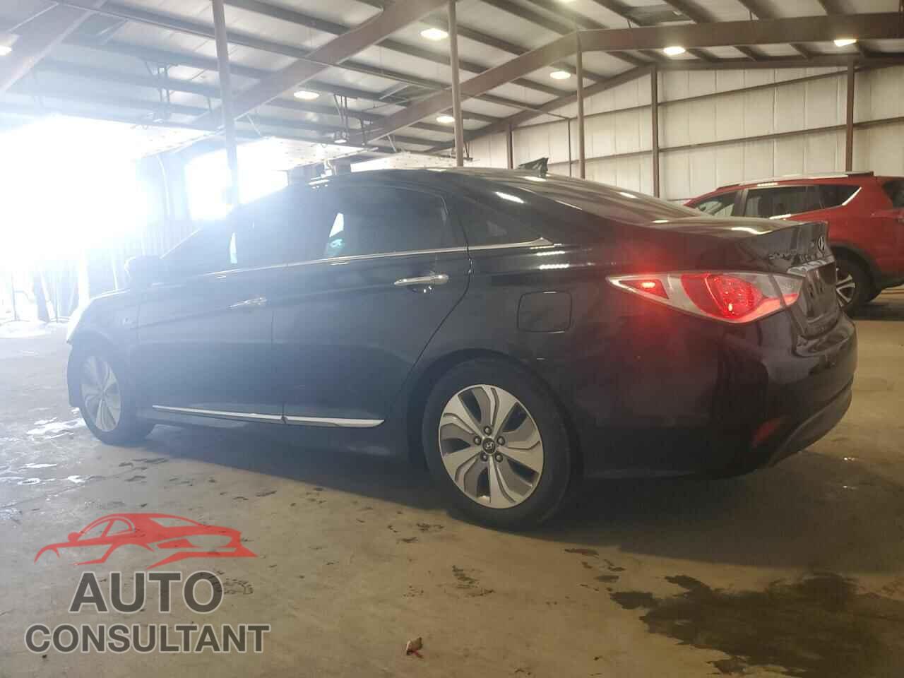 HYUNDAI SONATA 2015 - KMHEC4A45FA132577
