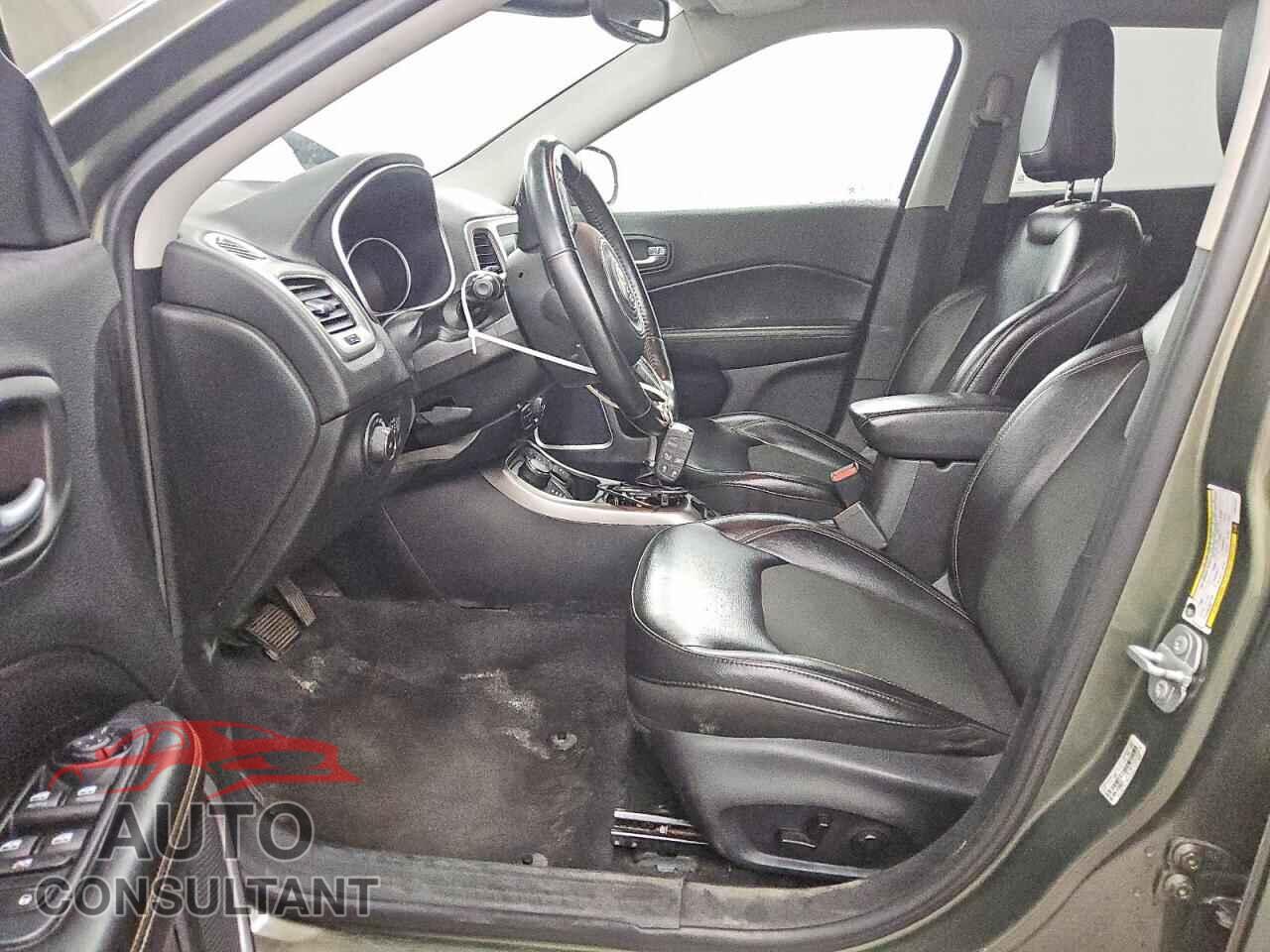JEEP COMPASS 2018 - 3C4NJDBB3JT372221