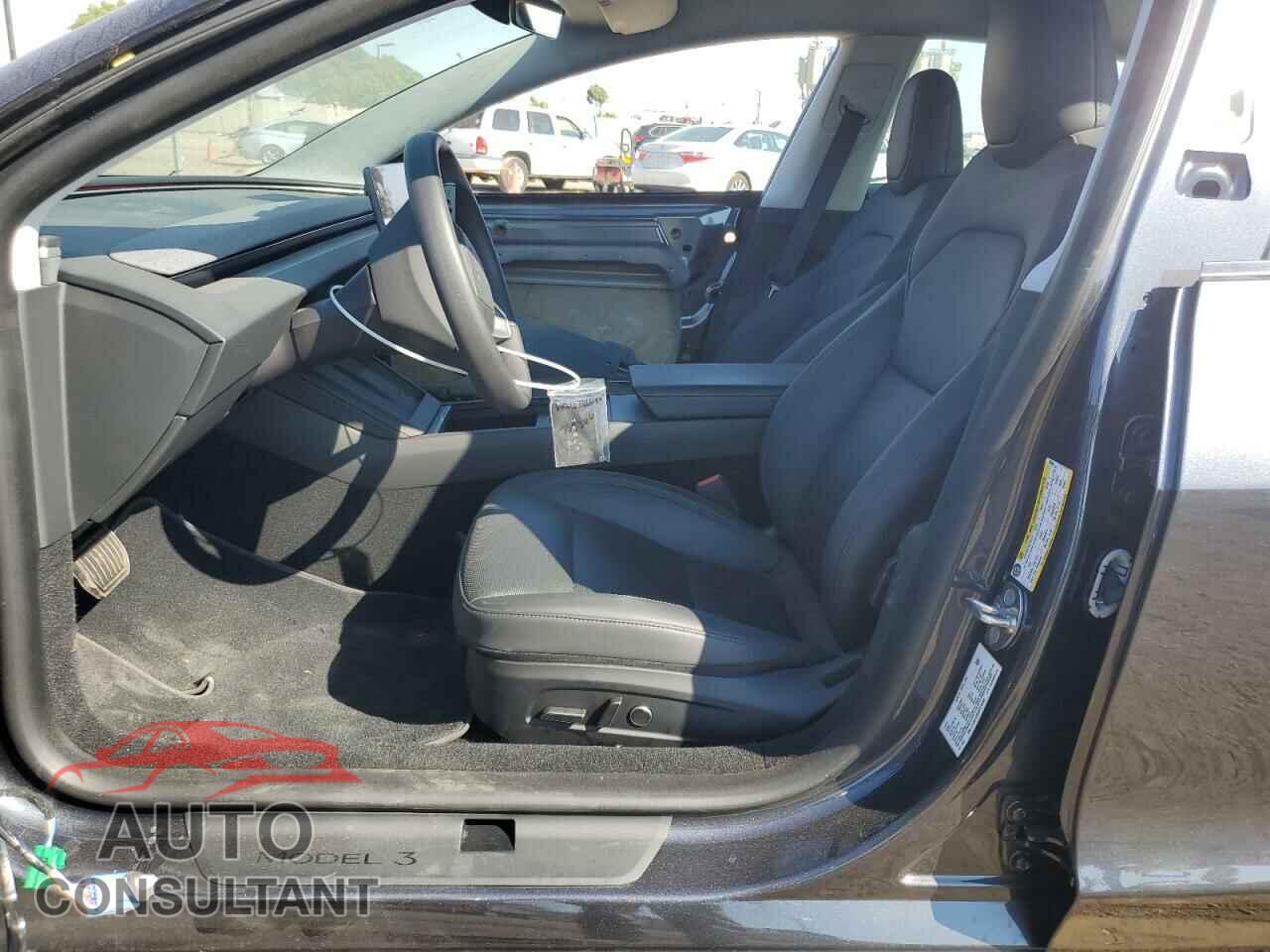 TESLA MODEL 3 2024 - 5YJ3E1EB2RF739366