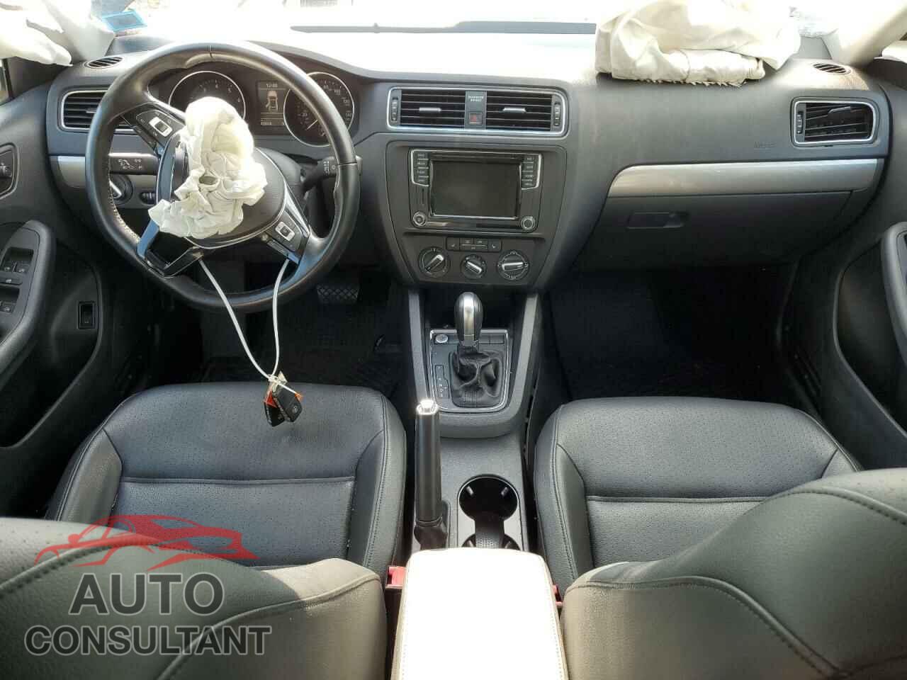 VOLKSWAGEN JETTA 2017 - 3VWDB7AJ5HM336177