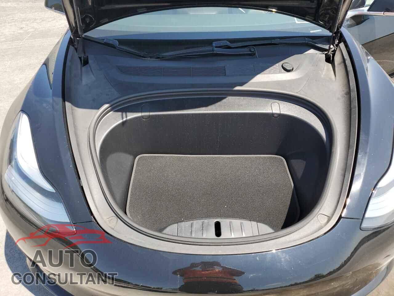 TESLA MODEL 3 2019 - 5YJ3E1EB3KF208571