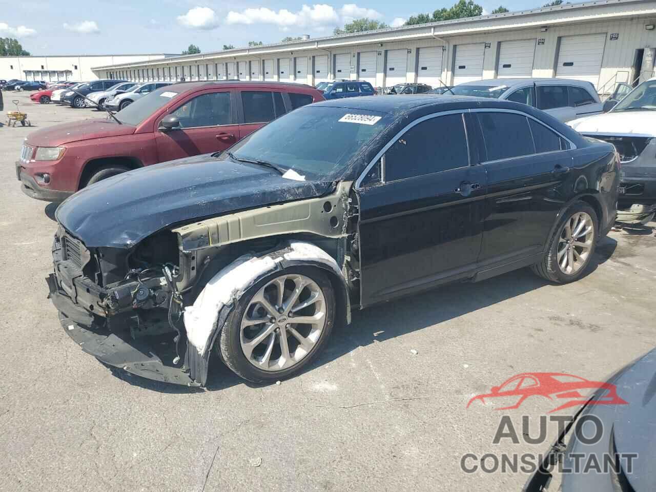 FORD TAURUS 2018 - 1FAHP2F84JG107610