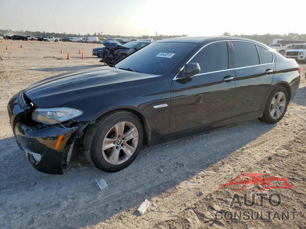 BMW 5 SERIES 2012 - WBAXG5C5XCDX05008