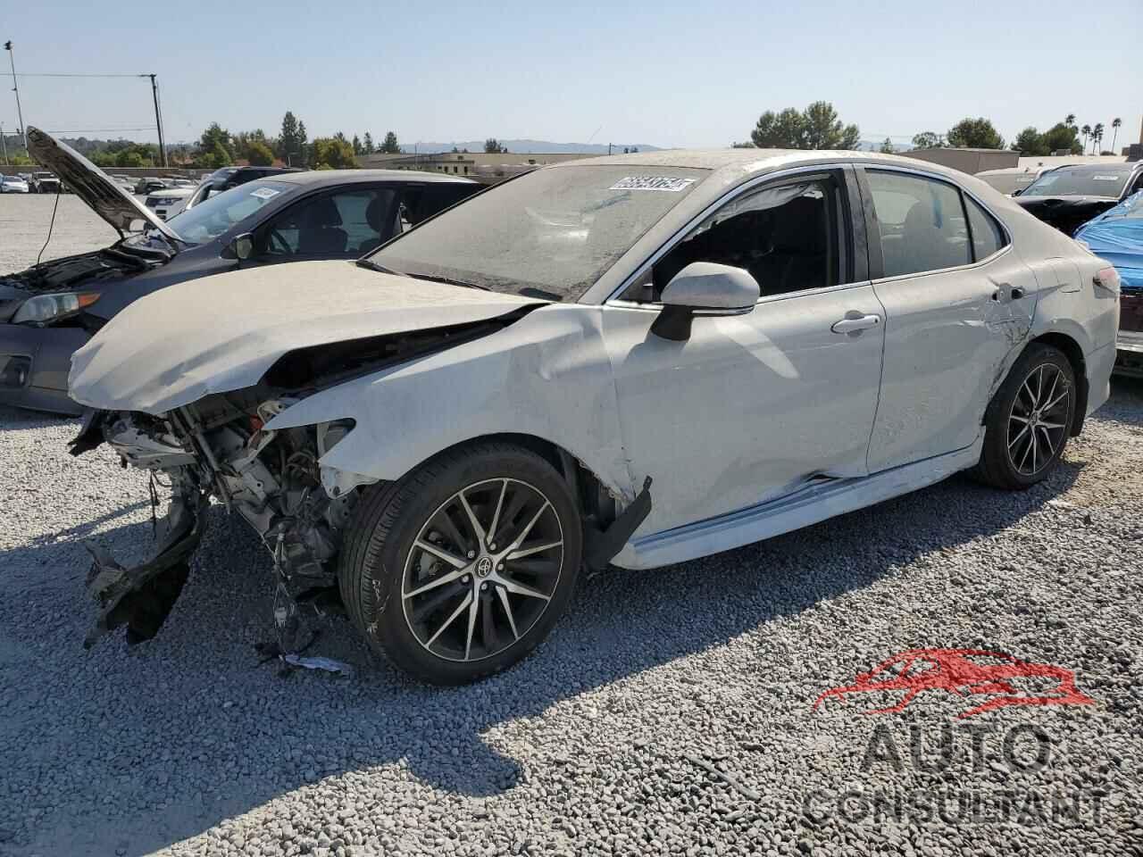 TOYOTA CAMRY 2022 - 4T1G11AK0NU071342