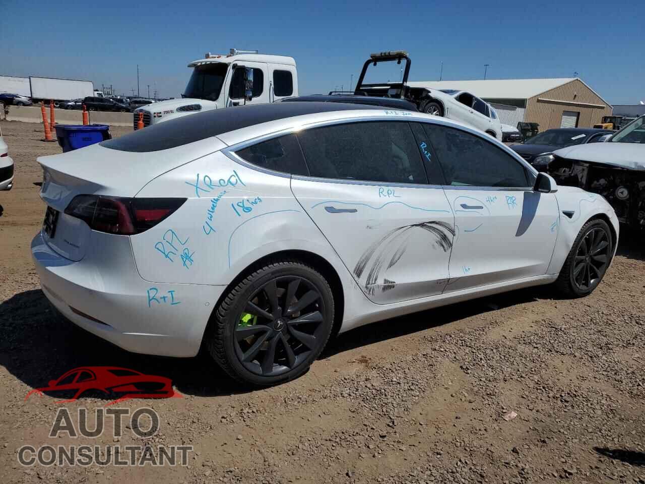 TESLA MODEL 3 2019 - 5YJ3E1EB7KF513409