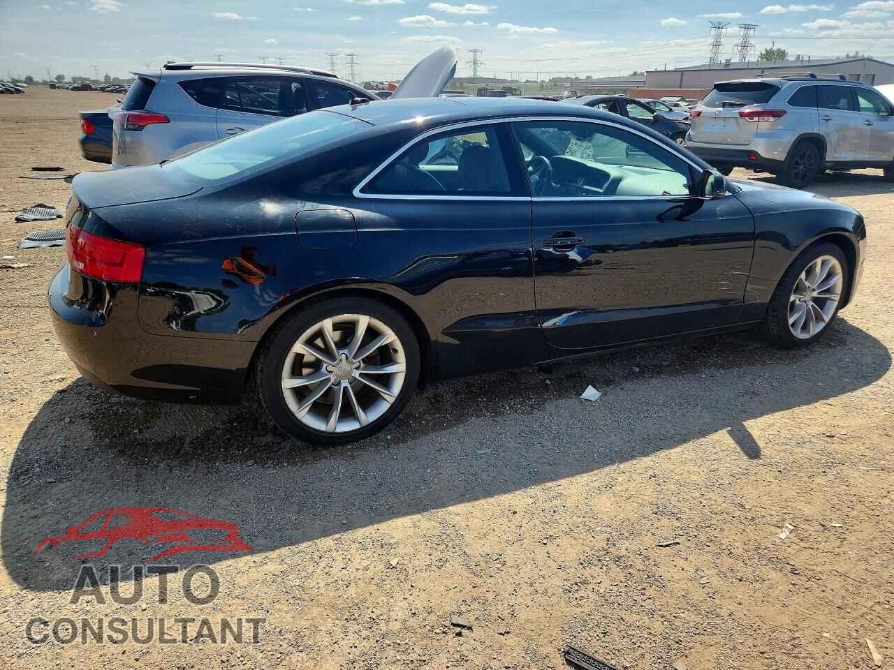 AUDI A5 2013 - WAUVFAFR2DA009585