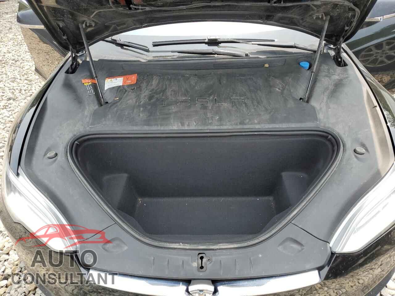 TESLA MODEL S 2017 - 5YJSA1E22HF204768