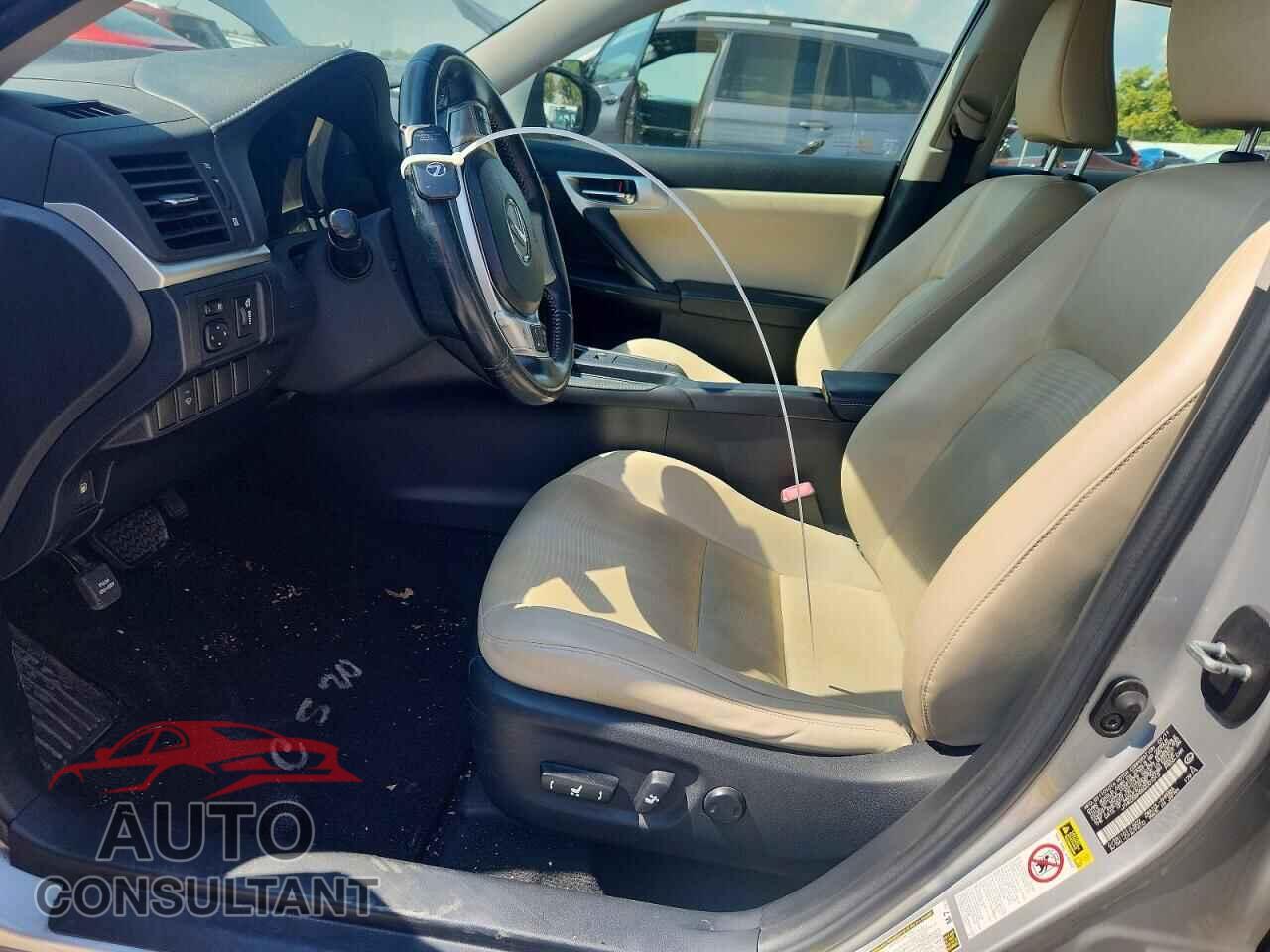 LEXUS CT 200 2011 - JTHKD5BH5B2007013