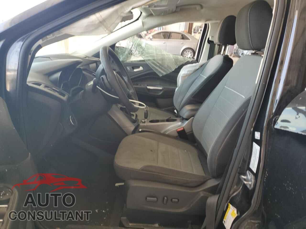 FORD ESCAPE 2015 - 1FMCU9GX0FUC12550