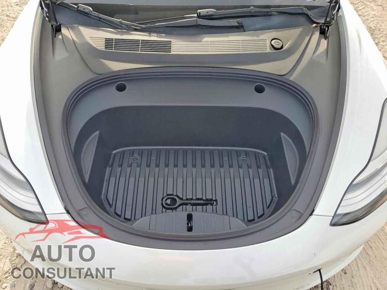 TESLA MODEL 3 2022 - 5YJ3E1EA4NF295912