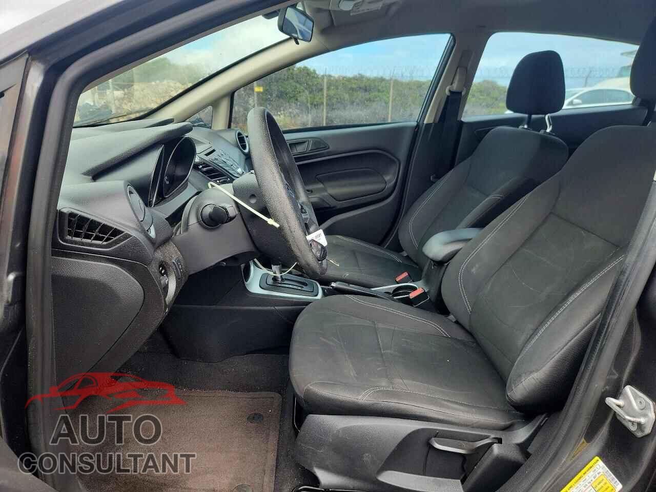 FORD FIESTA 2017 - 3FADP4EJ9HM170460