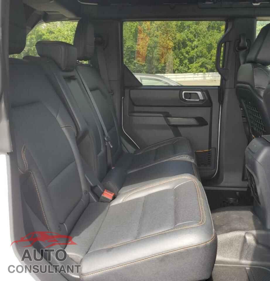 FORD BRONCO BAD 2024 - 1FMEE9BP8RLB10565