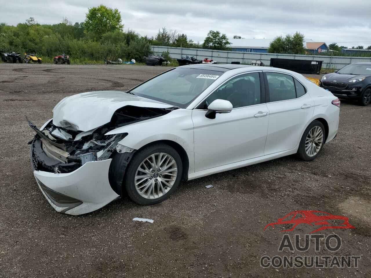 TOYOTA CAMRY 2018 - 4T1B11HK1JU029028
