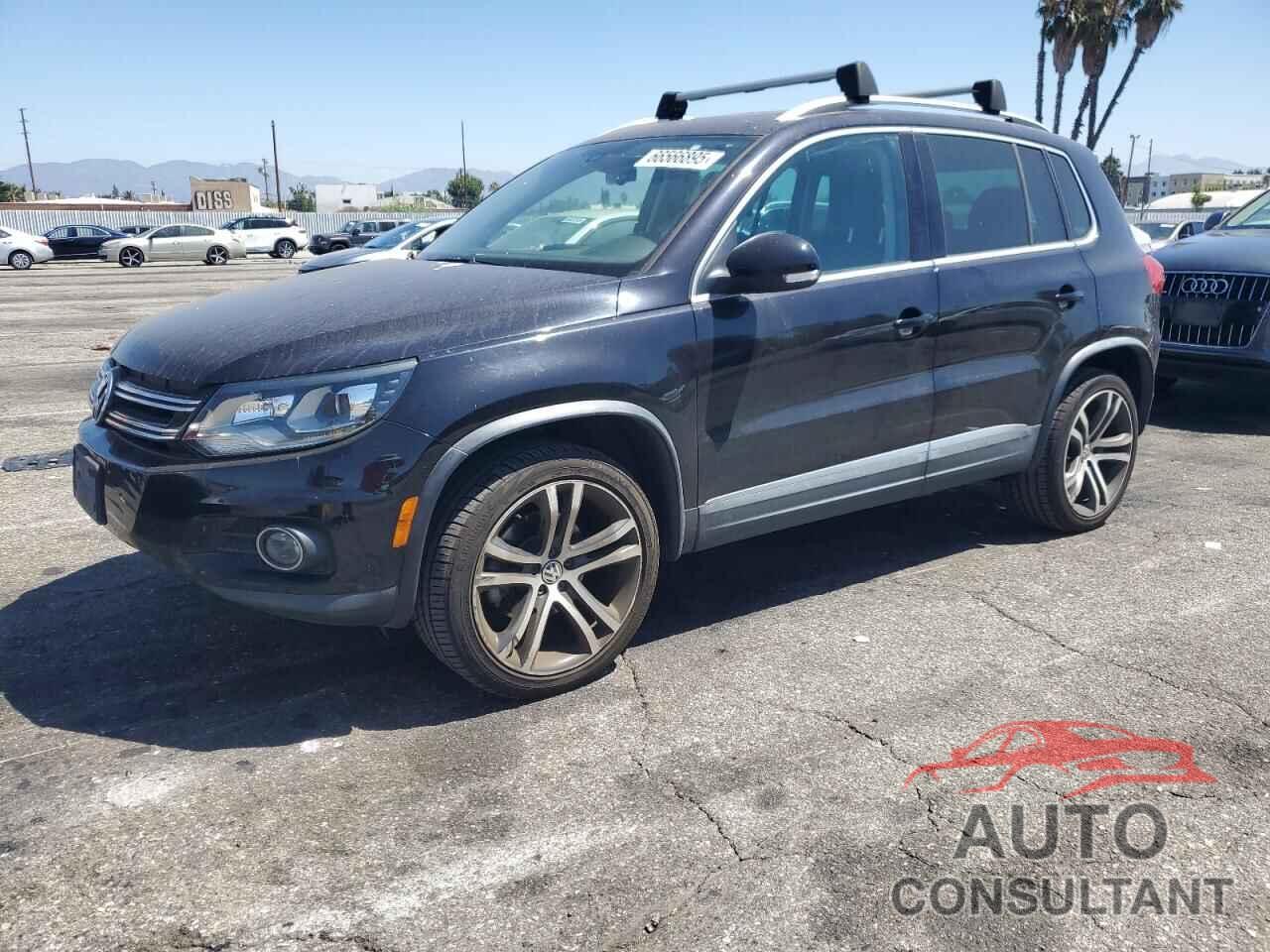 VOLKSWAGEN TIGUAN 2017 - WVGVV7AX1HW513063