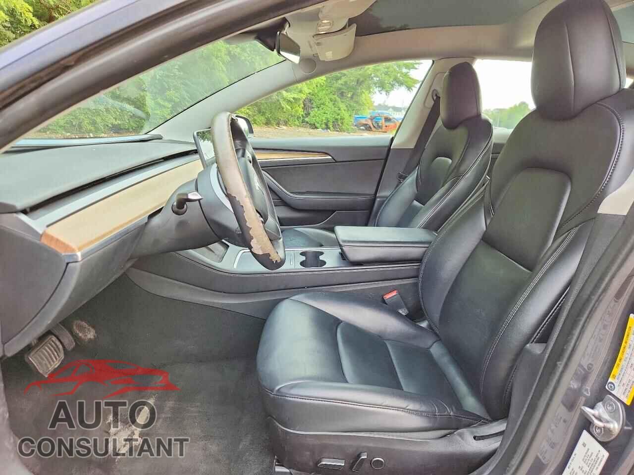 TESLA MODEL 3 2022 - 5YJ3E1EA4NF298843