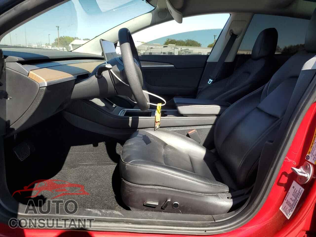 TESLA MODEL 3 2021 - 5YJ3E1EB2MF003746