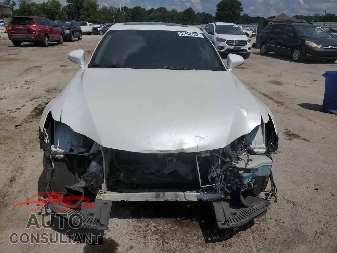 LEXUS IS 2014 - JTHCF1D29E5009995