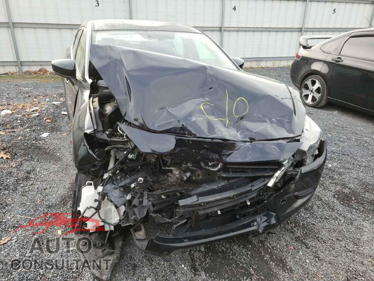 MAZDA 3 2017 - 3MZBN1U7XHM140781