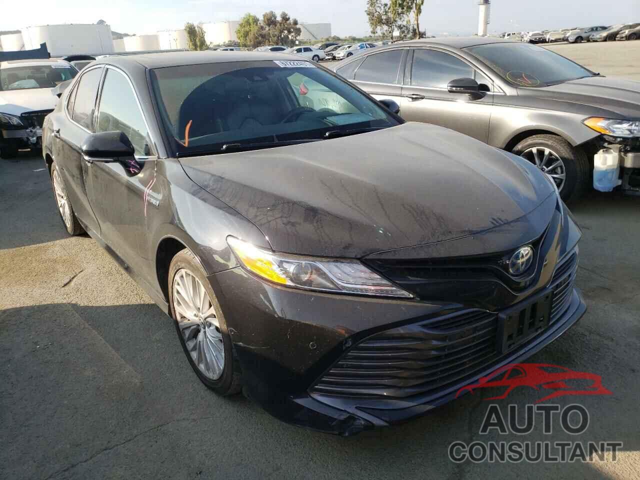 TOYOTA CAMRY 2018 - 4T1B21HKXJU002066