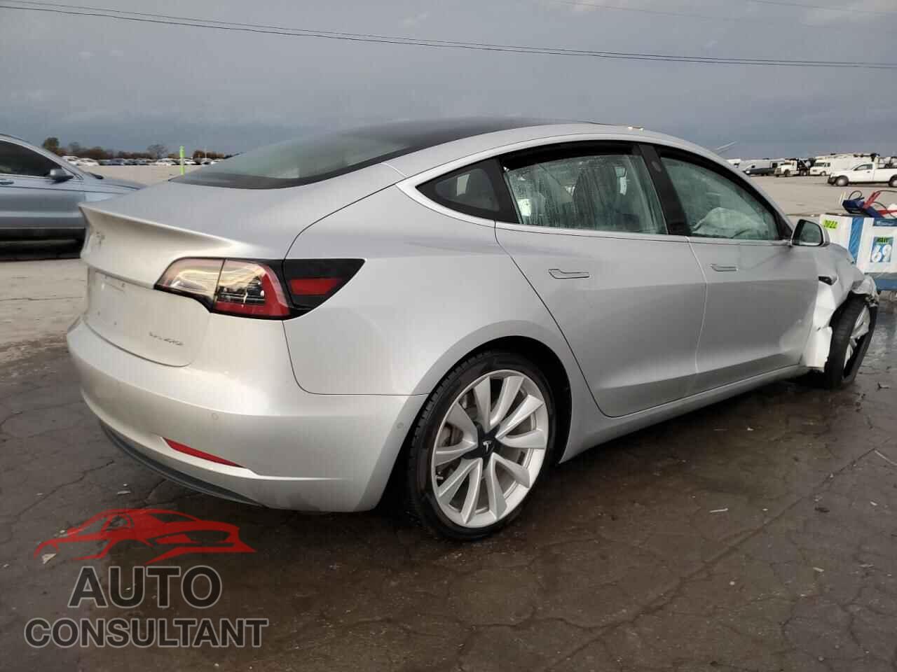 TESLA MODEL 3 2018 - 5YJ3E1EB7JF087591