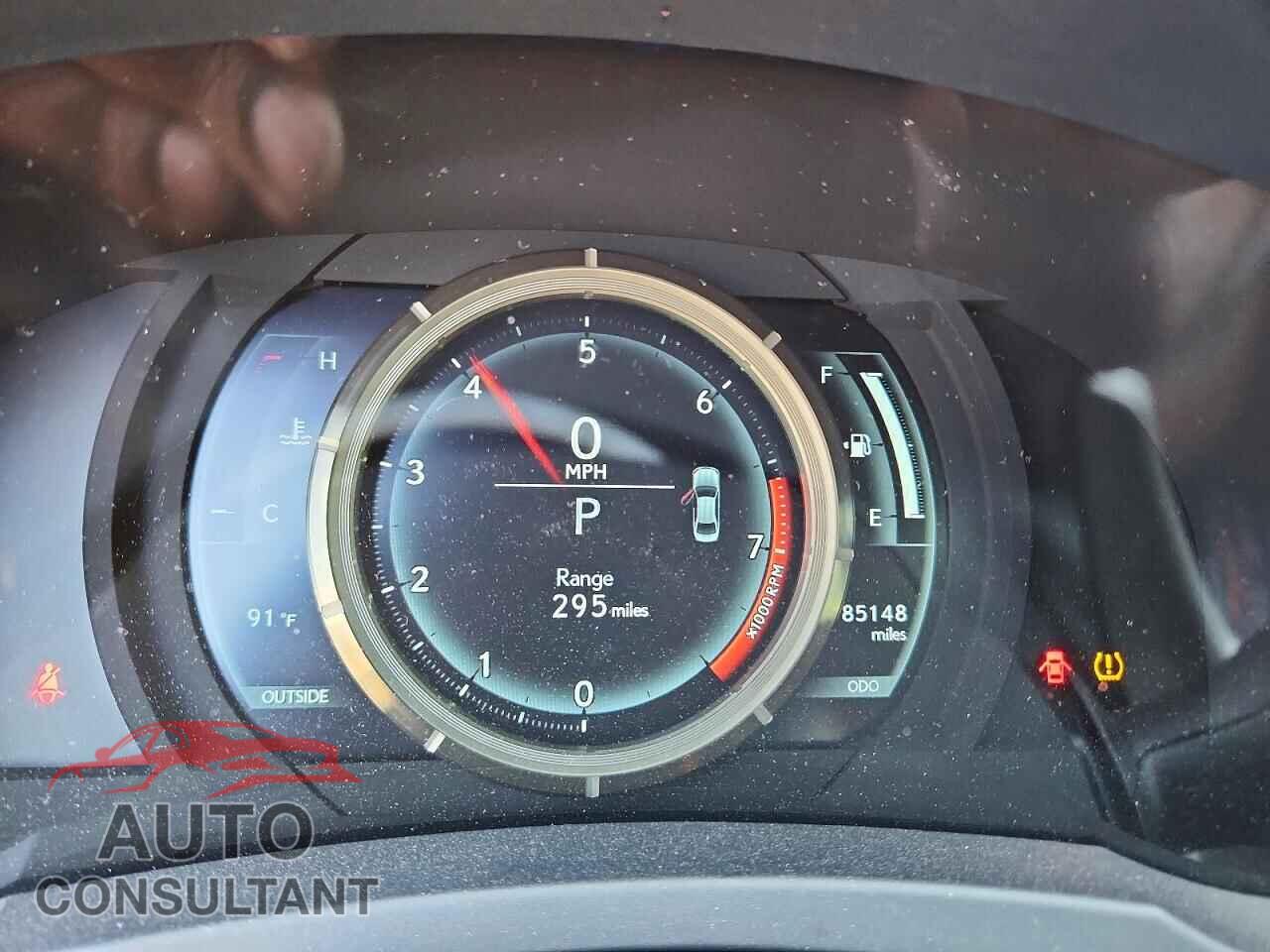 LEXUS IS 2015 - JTHBF1D29F5045828