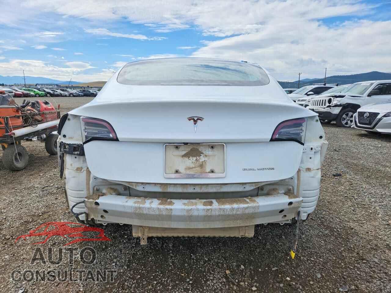 TESLA MODEL 3 2018 - 5YJ3E1EB9JF094820