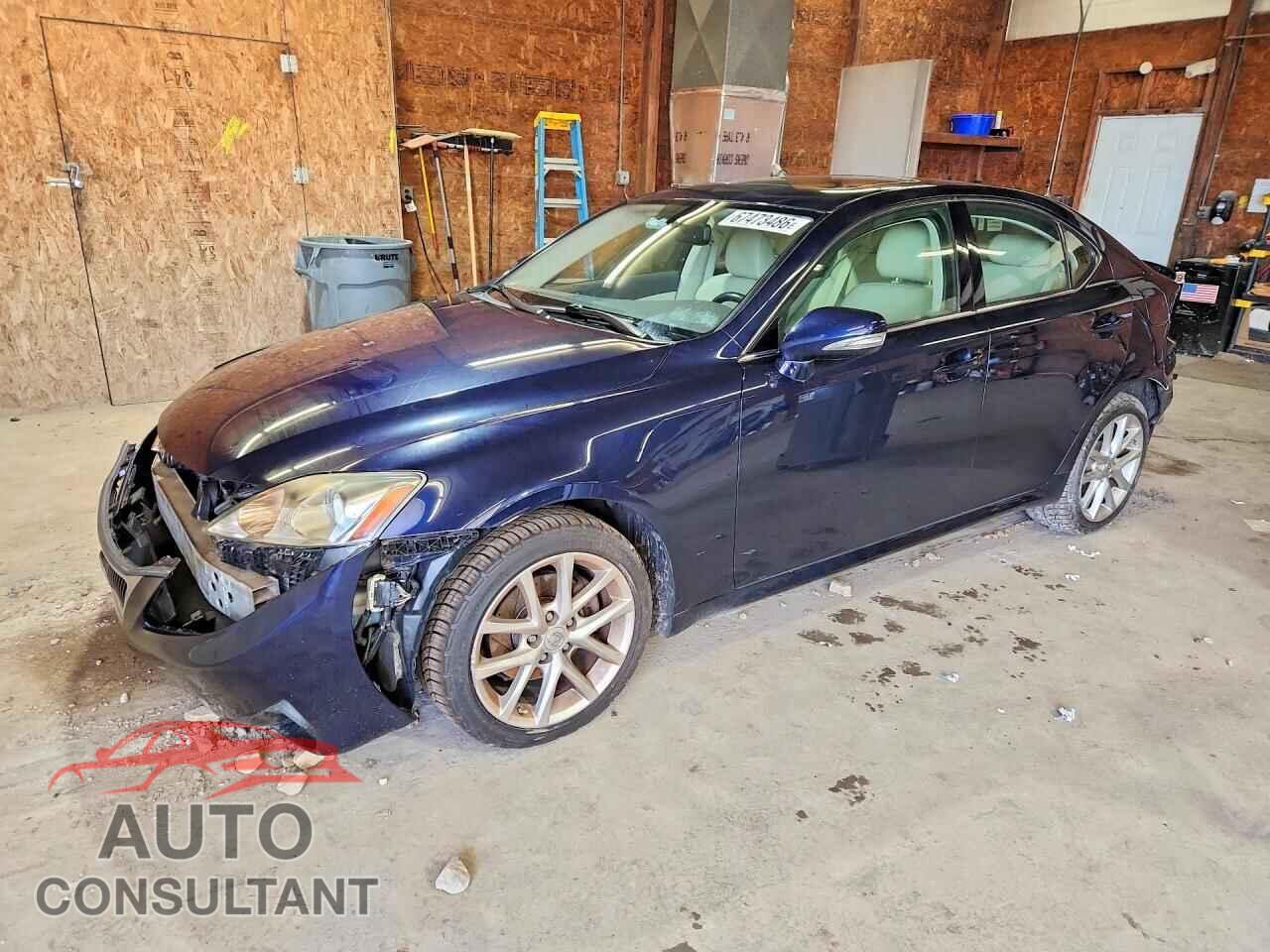 LEXUS IS 2011 - JTHCF5C26B5052694