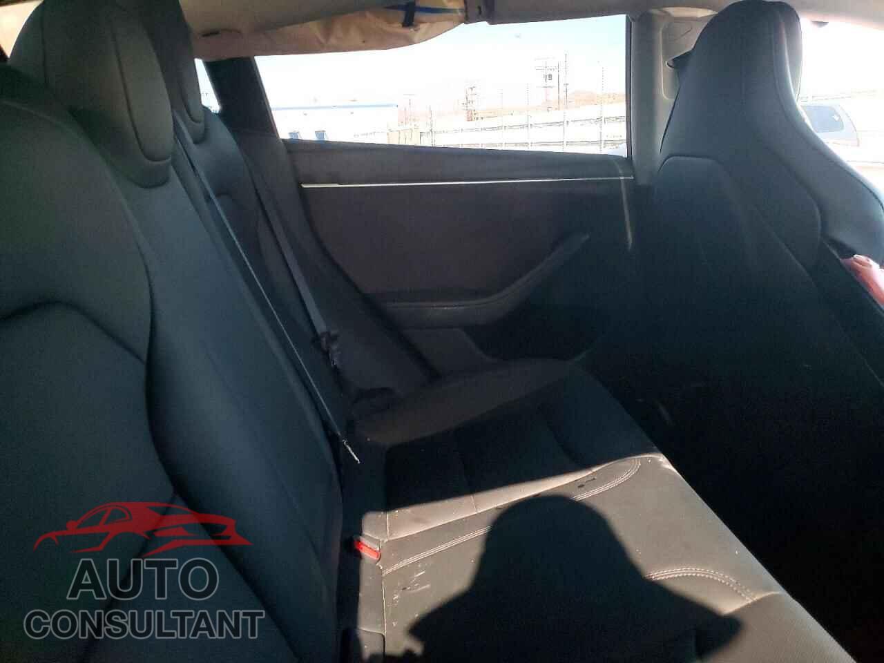 TESLA MODEL 3 2024 - 5YJ3E1ET0RF835506